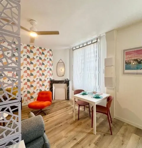 Apartment Centre Ville, Parking Securise Mont-de-Marsan