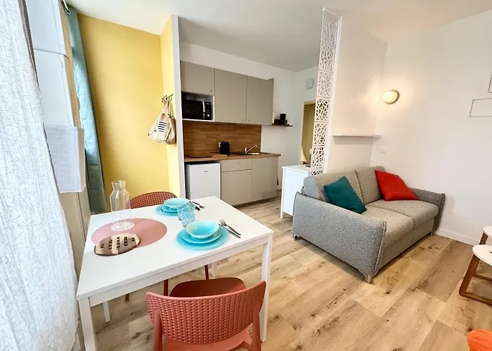 Centre Ville, Parking Securise Mont-de-Marsan